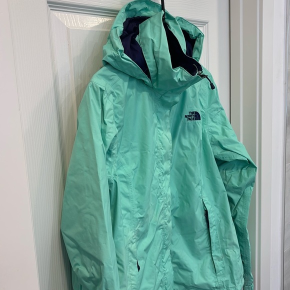 The North Face HyVent Rain Jacket - Picture 4 of 6
